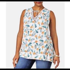 NWT TROPICAL PINEAPPLE PRINT TANK TOP
